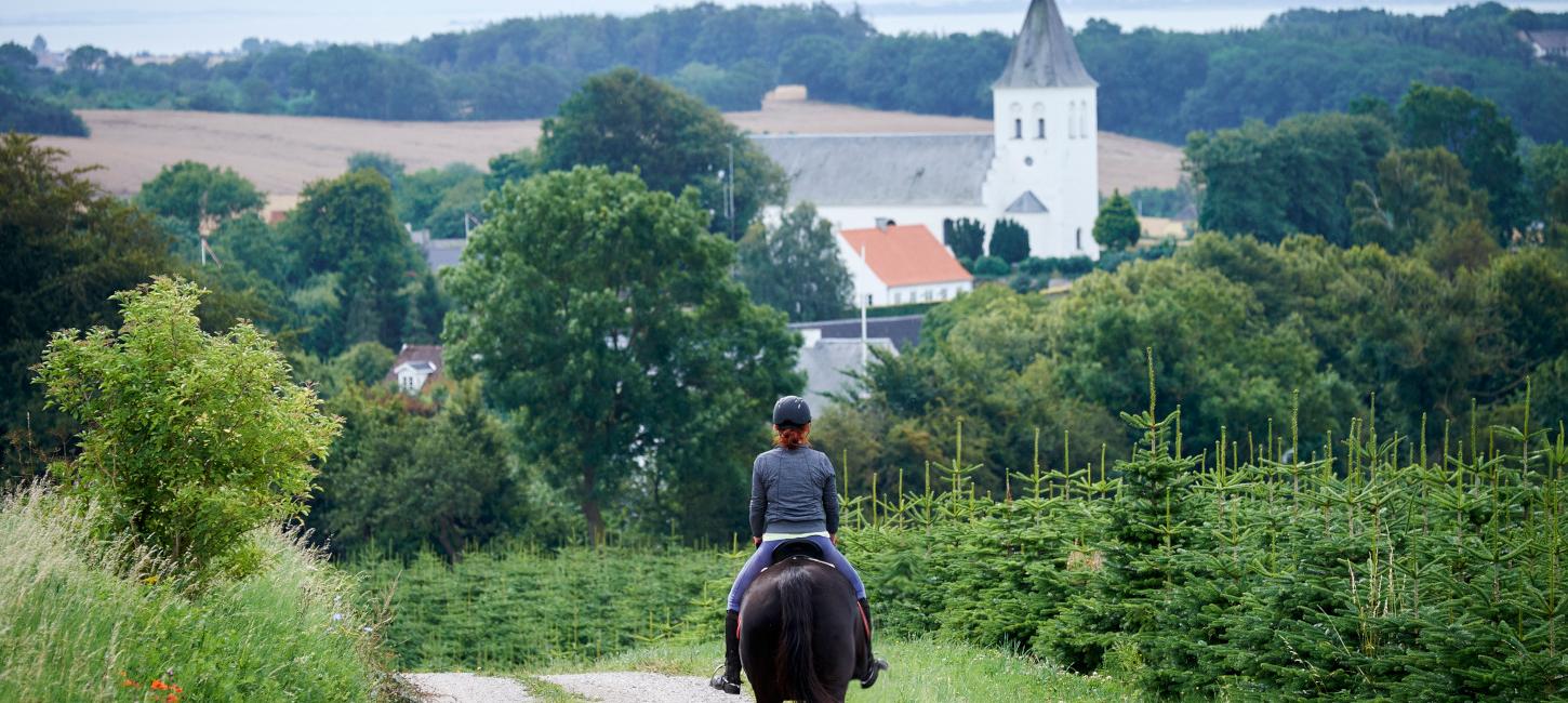 Høhoteller | Rideferie | Overnatning | Hø | Riderute | Sydfyn