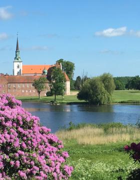 Rododendronparken ved Brahetrolleborg Slot